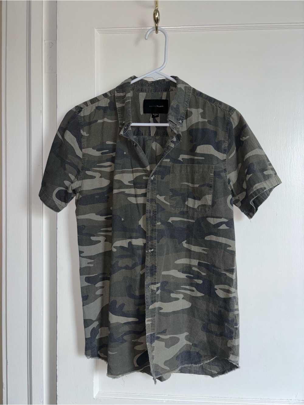 Men's Short-Sleeve Camo Button-Down Shirt - Green Camo